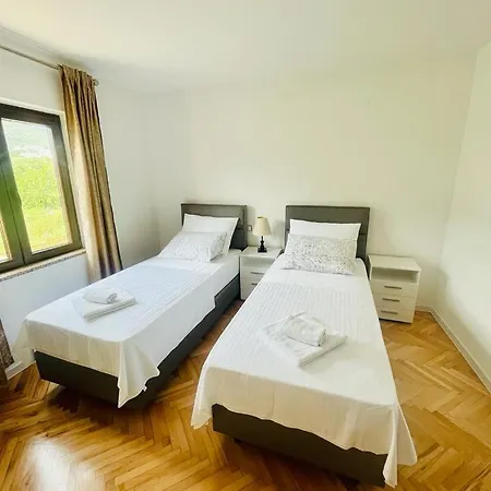 Apartment Ivan