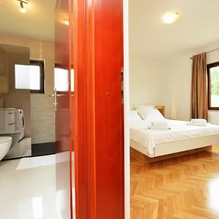 Ivan Apartment